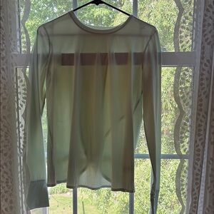 Athleta Cream Fitted Long Sleeve Blouse